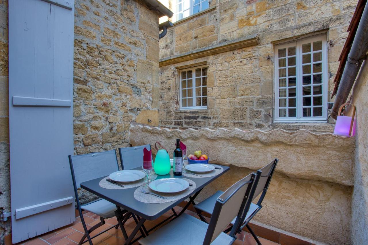 Chez Alice Appartement En Plein Centre Ville Sarlat-la-Canéda Dış mekan fotoğraf