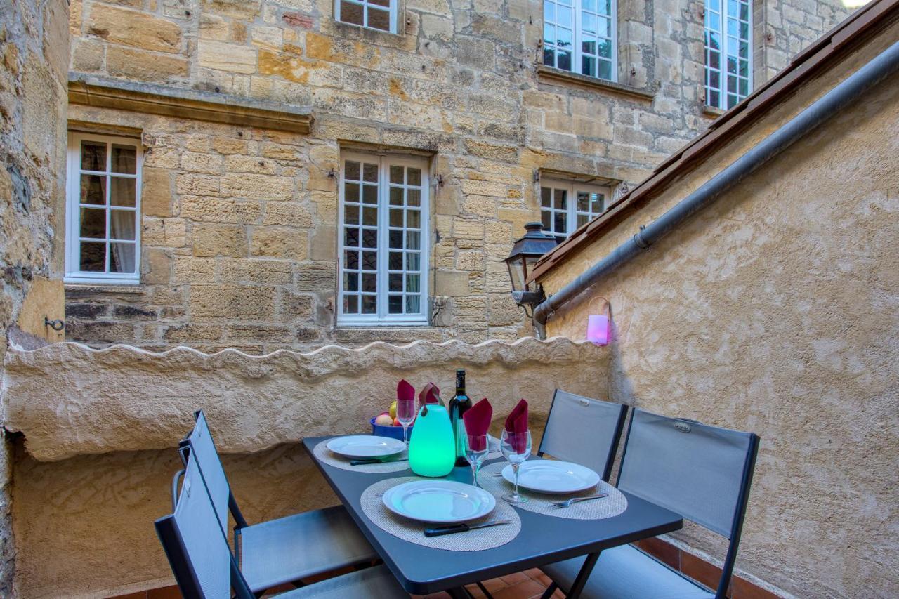 Chez Alice Appartement En Plein Centre Ville Sarlat-la-Canéda Dış mekan fotoğraf